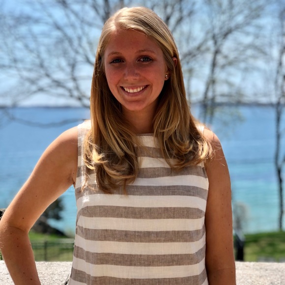 Meet your Posher, Michaela - Picture 1 of 1